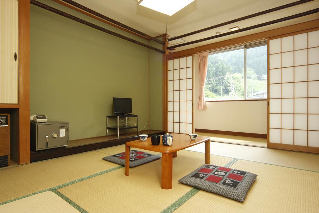 Kadoya Shinkan Kami  Exterior photo